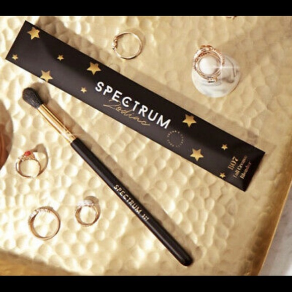 LaSPLASH MAGIC EYESHADOW PALETTE w/ Brush - Picture 8 of 8